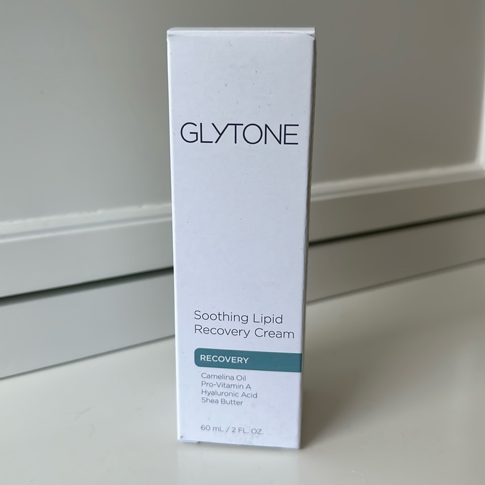 Glytone Soothing Lipid Recovery Cream - NIB